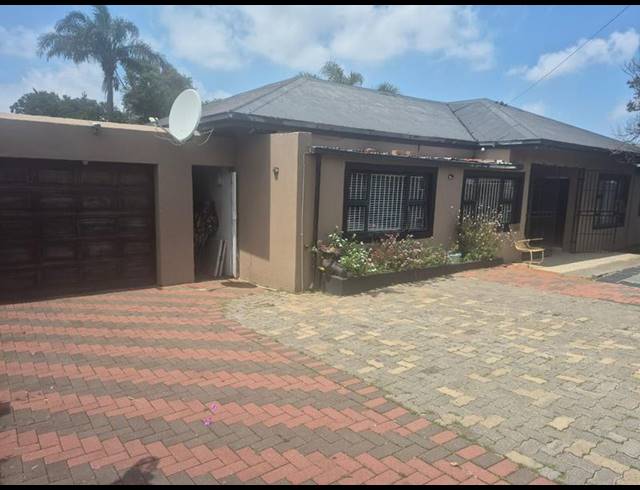 3 BEDROOM HOUSE FOR SALE IN FLORIDA